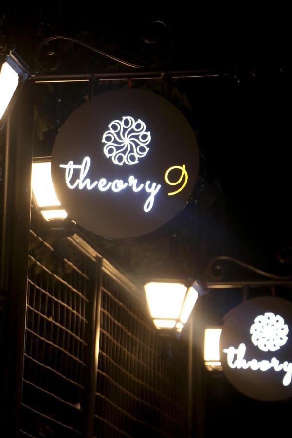 Theory9 Premium Service Apartments Bandra Mumbai Bagian luar foto